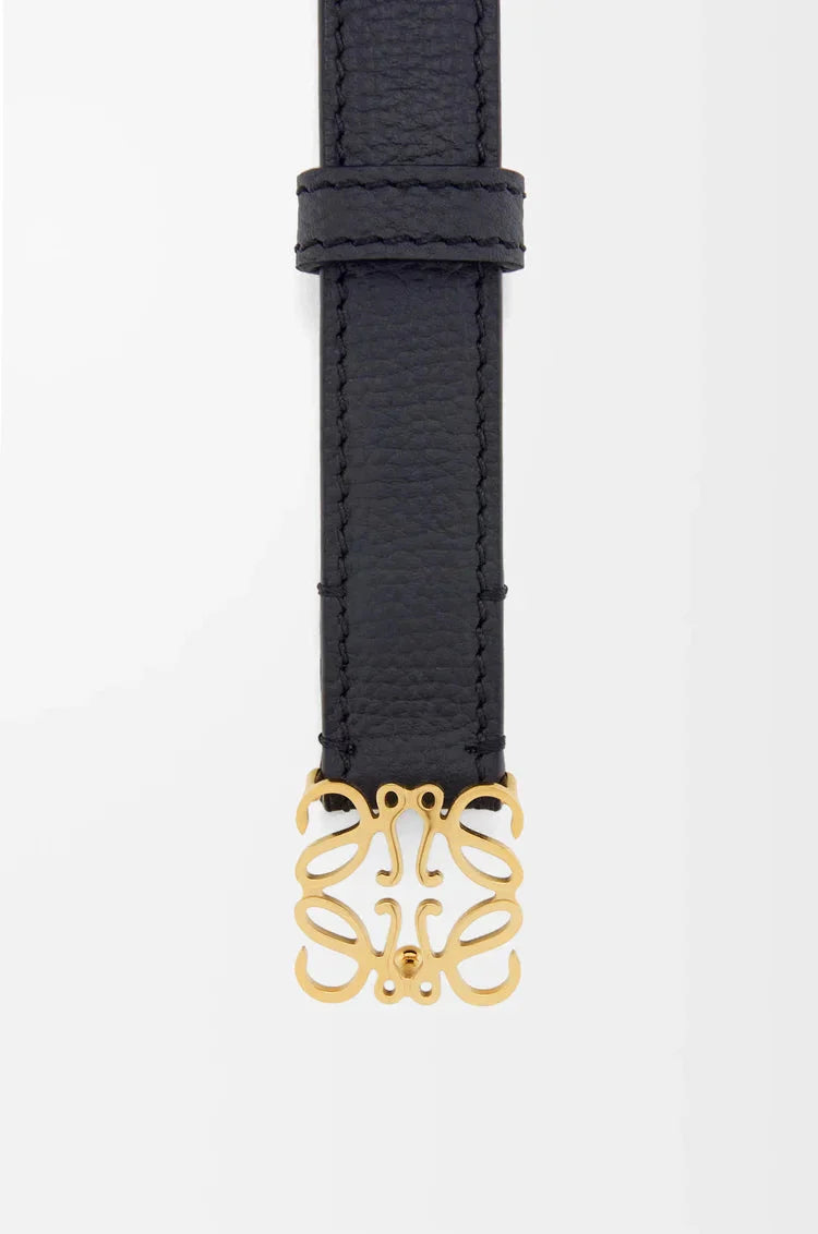 Schmaler Gürtel mit Logo-Schnalle